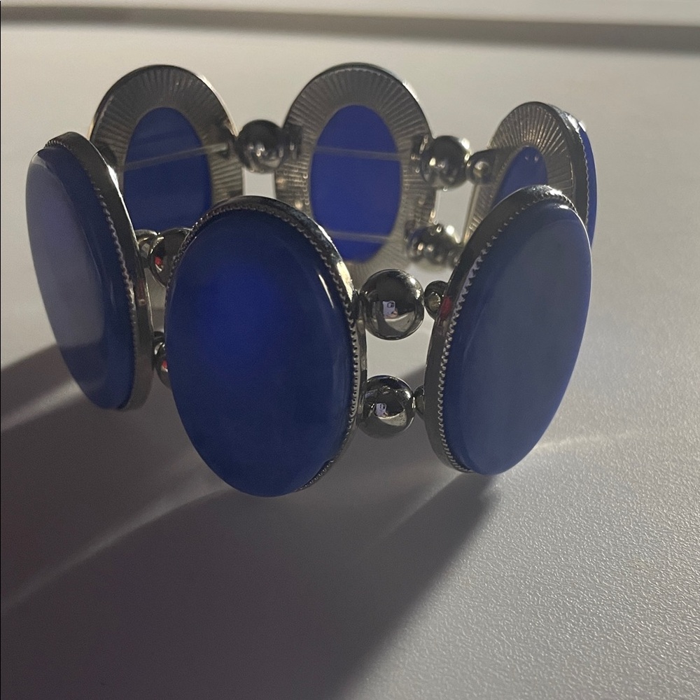 Blue Oval Silver-Tone Stretch Bracelet